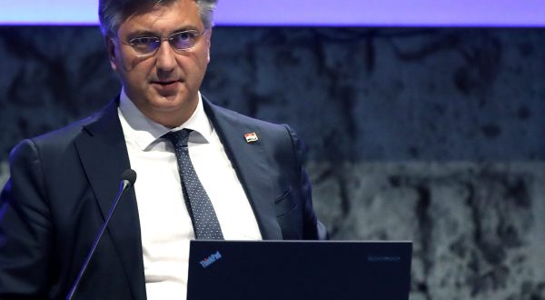 Zagreb, 04.10.2023. - Sjednica Vlade Republike Hrvatske. Na fotografiji premijer Andrej Plenkoviæ. foto HINA/ Lana SLIVAR DOMINIÆ/ lsd