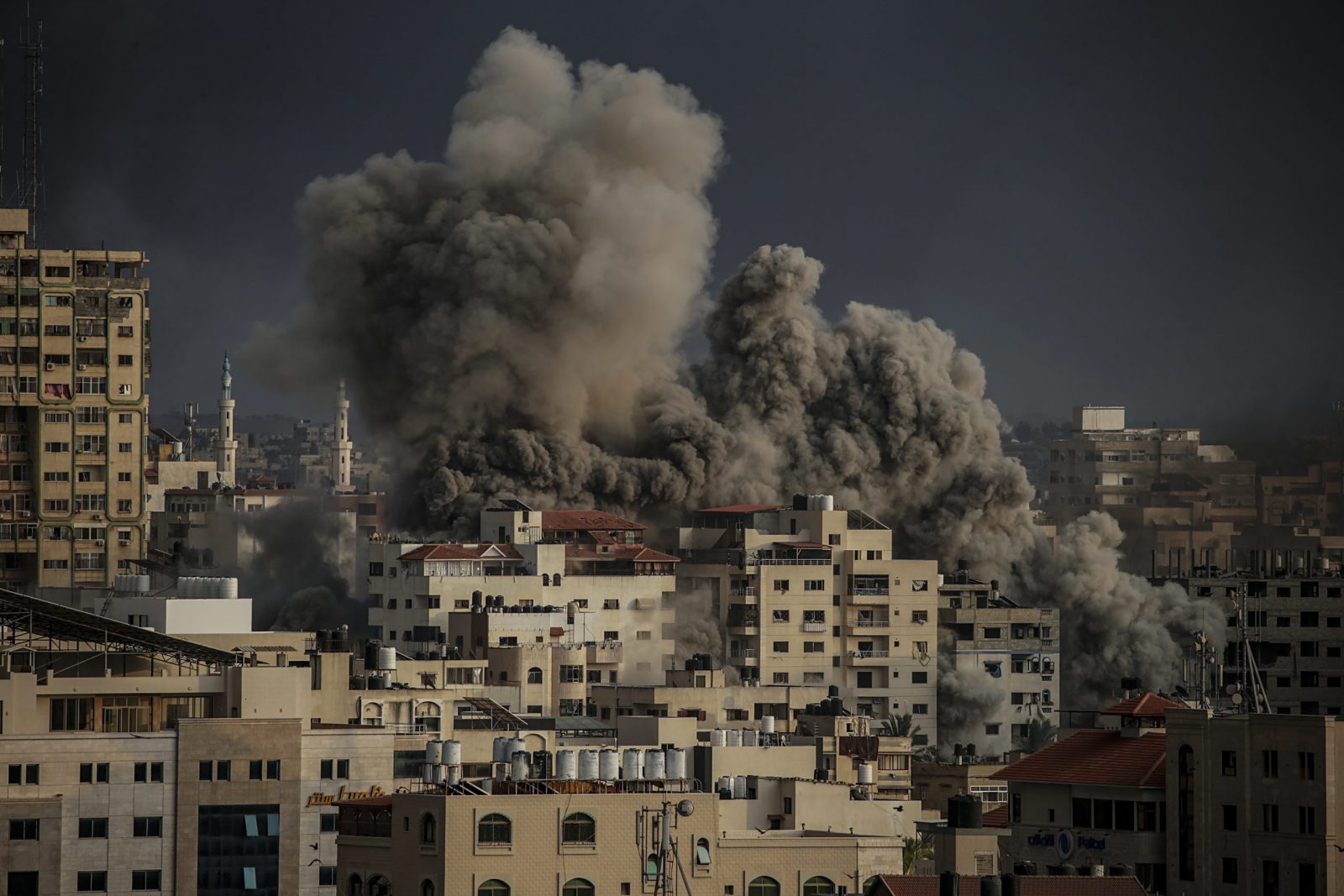 epa10910405 Smoke rises following an Israeli air strike on Gaza City, 09 October 2023. More than 700 Israelis were killed and over 2,000 were injured since the Islamist movement Hamas carried out an unprecedented attack on southern Israel on 07 October, the Israeli army said. According to Palestinian officials, more than 700 people were killed and nearly 4,000 were injured as a result of Israel’s retaliatory raids and air strikes in the Palestinian enclave.  EPA/MOHAMMED SABER