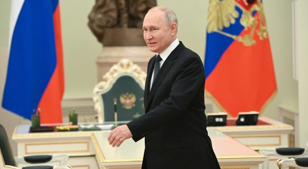 epa10911292 Russian President Vladimir Putin arrives for a meeting with Iraqi Prime Minister Mohammed Shia Al Sudani(not pictured) at the Kremlin in Moscow, Russia, 10 October 2023. To resolve the Palestinian-Israeli conflict, it is necessary to implement the decisions of the UN Security Council on the creation of an independent sovereign Palestinian state, Putin said. Rocket barrages were launched from the Gaza Strip early 07 October 2023 in a surprise attack claimed by the Islamist movement Hamas.  EPA/SERGEY GUNEEV/SPUTNIK/KREMLIN POOL MANDATORY CREDIT