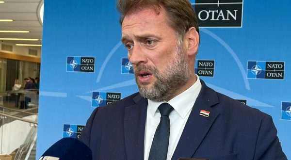 Bruxelles, 12.10.2023. - Izjava ministra Marija Banožića nakon sastanka ministara obrane država članica NATO-a. Na fotografiji Mario Banožić. foto HINA/ Slavko VUKADIN/ ml