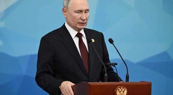 epa10917365 Russian President Vladimir Putin answers questions from reporters following a meeting of the Commonwealth of Independent States (CIS) Council of Heads of State at the Ala Archa state residence in Bishkek, Kyrgyzstan, 13 October 2023.  EPA/PAVEL BEDNYAKOV / SPUTNIK / KREMLIN POOL MANDATORY CREDIT