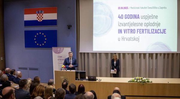 Zagreb, 23.10.2023 - Svečani skup u povodu 40. obljetnice izvantjelesne oplodnje u Hrvatskoj. Na slici Andrej Plenković.
Foto Hina/ Dario GRZELJ/ dag