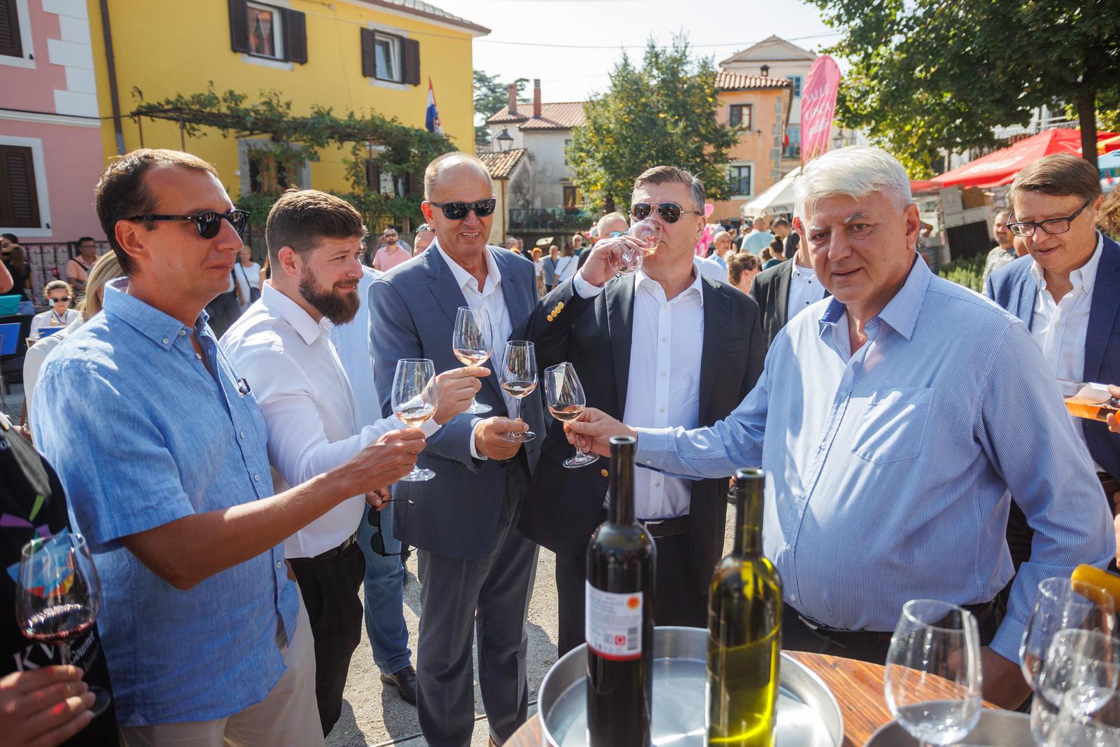 1.10.2023.., Kastav - Predsjednik Republike Zoran Milanovic sudjelovao je na centralnom dogadaju Pozdrav Beloj nedeji u Gradu Kastvu. Photo: Nel Pavletic/PIXSELL