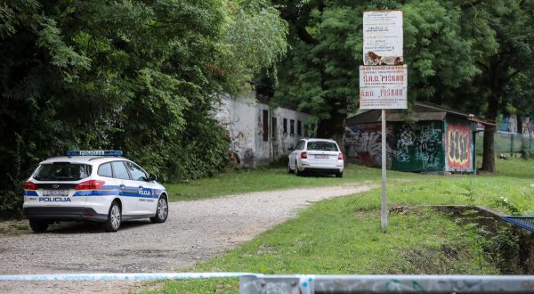 02.08.2019., Zagreb - Policija pored jezera u Brezovici gdje je ubojica s Kajzerice pocinio samoubojstvo.rPhoto: Jurica Galoic/PIXSELL