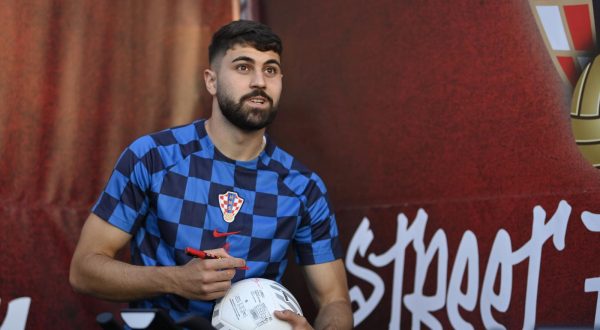 04.09.2023.,Zagreb - U City Centar  One Westu odrzan je  Street Football powered by PSK.Hrvatski nogometni savez organizirao je u Zagrebu cjelodnevni dogadjaj za navijace, a vrhunac je  spektakularni okrsaj hrvatskih reprezentativaca u ulicnom nogometu, nakon kojeg je odrzano druzenje najvecih zvijezda hrvatskog nogometa s navijacima. Photo: Igor Soban/PIXSELL