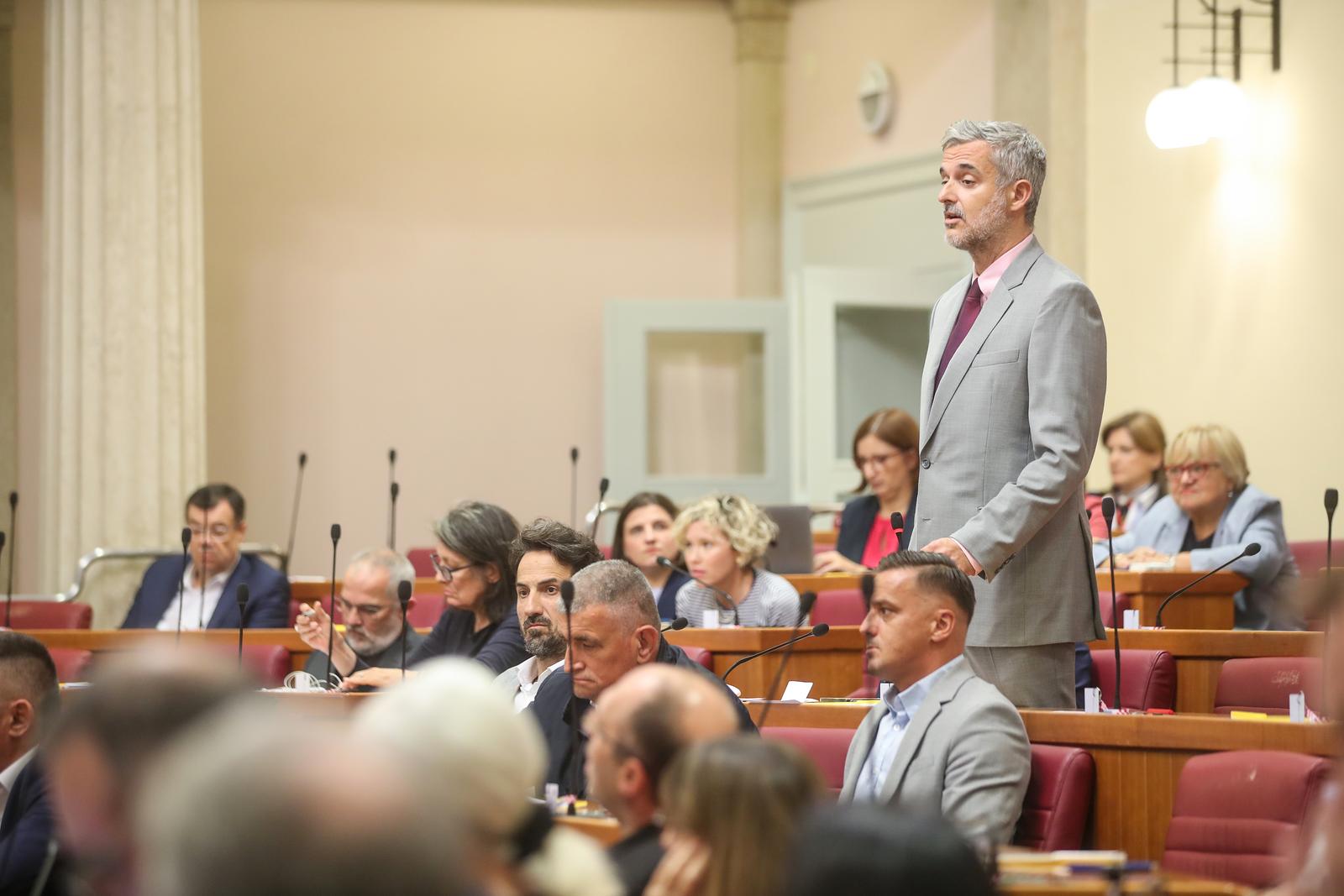 04.10.2023., Zagreb - Premijer Andrej Plenkovic dosao je u Sabor kako bi sudjelovao u raspravi o opozivu ministra vanjskih poslova Gordana Grlica Radmana. Photo: Slavko Midzor/PIXSELL