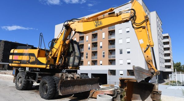 05.09.2023., Sibenik - Zavrseni su radovi na 127 stanova POS-a u sibenskom naselju Bioci. Po zavrsetku zavrsnih pregleda stanovi ce biti i useljeni. Photo: Hrvoje Jelavic/PIXSELL