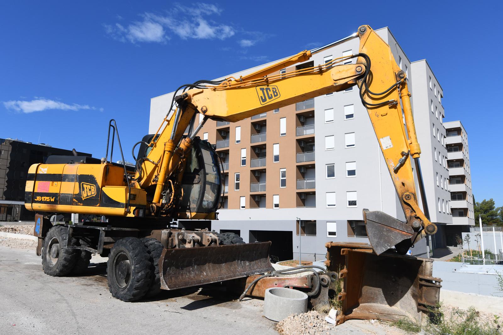 05.09.2023., Sibenik - Zavrseni su radovi na 127 stanova POS-a u sibenskom naselju Bioci. Po zavrsetku zavrsnih pregleda stanovi ce biti i useljeni. Photo: Hrvoje Jelavic/PIXSELL