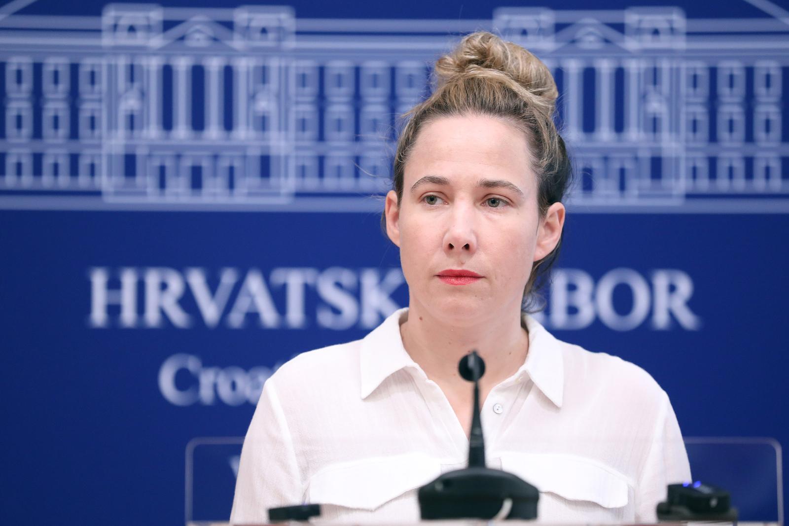 06.10.2023., Zagreb - Na konferenciji za medije odrzanoj u Saboru zakonu o izbornim jedinicama govorila je zastupnica Marija Selak Raspudic. Photo: Patrik Macek/PIXSELL