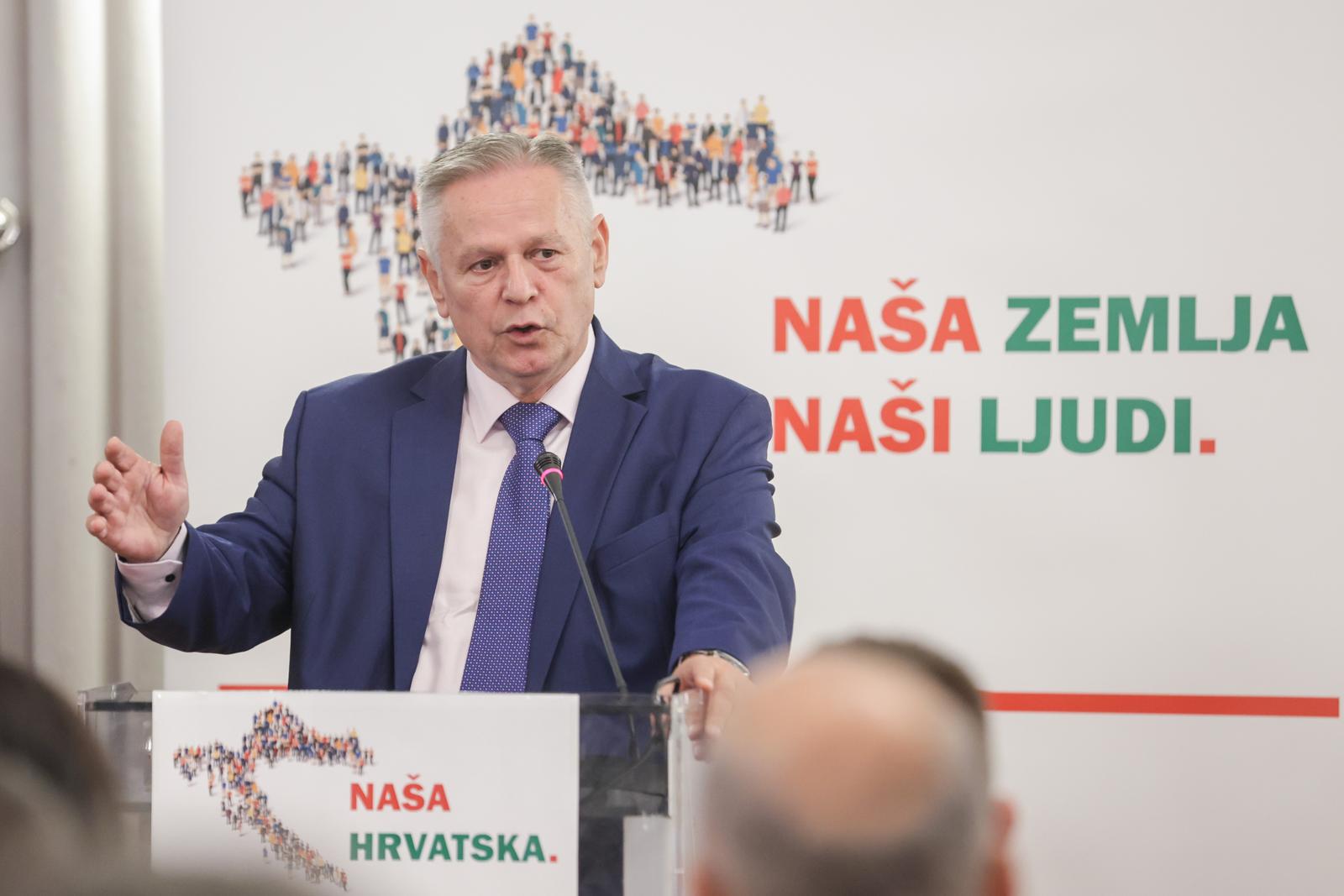 07.10.2023., Zagreb, HND - Predsjednik Socijaldemokrata Davorko Vidovic te saborski zastupnik i predsjednik Hrvatske seljacke stranke Kreso Beljak, potpisali su "Povelju o politickoj suradnji i savezu Hrvatske seljacke stranke i stranke Socijaldemokrata radi ostvarenja nove politike".  Darko Vuletic, Hrvoje Petric, Kreso Beljak, Davorko Vidovic, Domagoj Hajdukovic, Ivana Posavec Krivec. Photo: Luka Stanzl/PIXSELL