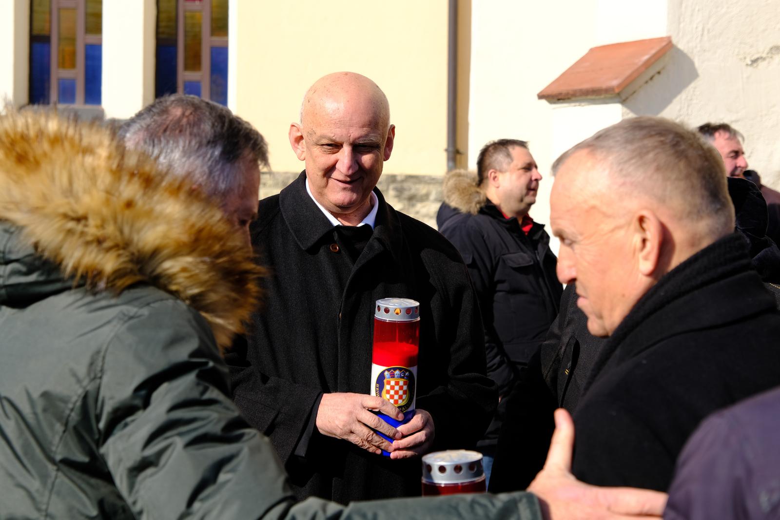 10.02.2023., Krasic - U zupnoj crkvi Presvetog trojstva proslavljen je blagdan blazenog Alozija Stepinca povodom 25. obljetnice beatifikacije i 70. obljetnice imenovanja kardinalom. Misu je predvodio umirovljeni vrhbosanski pomocni biskup Pero Sudar. Photo: Slaven Branislav Babic/PIXSELL