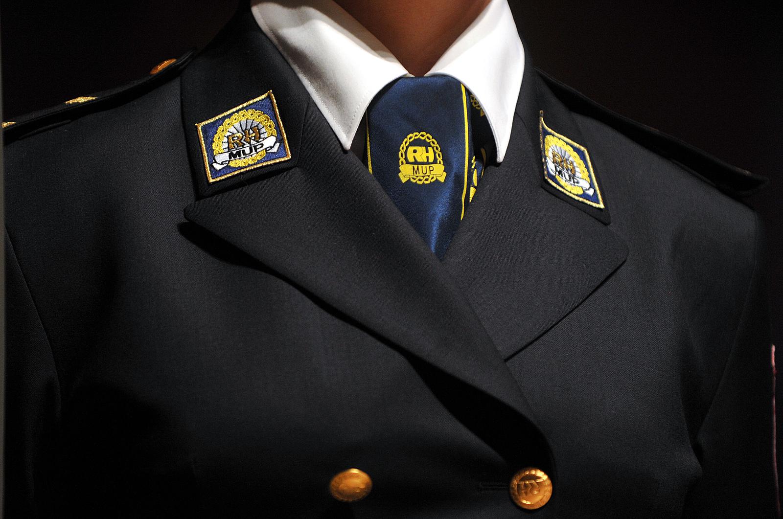 29.09.2010., KD Vatroslava Lisinskog, Zagreb - Na blagdan svetog Mihovila, zastitnika policije, hrvatska policija i Ministarstvo unutarnjih poslova RH obiljezili su svoj dan - Dan policije svecanom akademijom u Koncertnoj dvorani Vatroslava Lisinskog gdje su predstavljene i nove svecane odore hrvatske policije. r"nPhoto: Goran Stanzl/PIXSELL