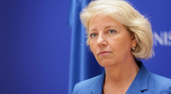10.10.2023., Zagreb - Izjava za medije drzavne tajnice u ministarstvu vanjskih i europskih poslova Andreje Metelko Zgombic o povratku hrvatskih drzavljana iz Izraela. Photo: Luka stanzl/PIXSELL