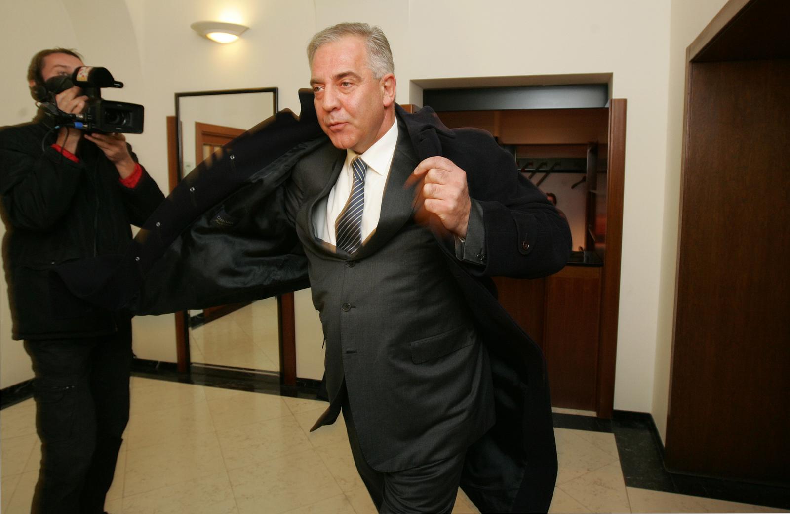 27.10.2010., Zagreb -  rHrvatski Sabor, sjednica i izgasavanje povjerenja Hrvatskoj Vladi. Ivo Sanader u saborskoj klupi.rPhoto: Robert Anic/PIXSELL