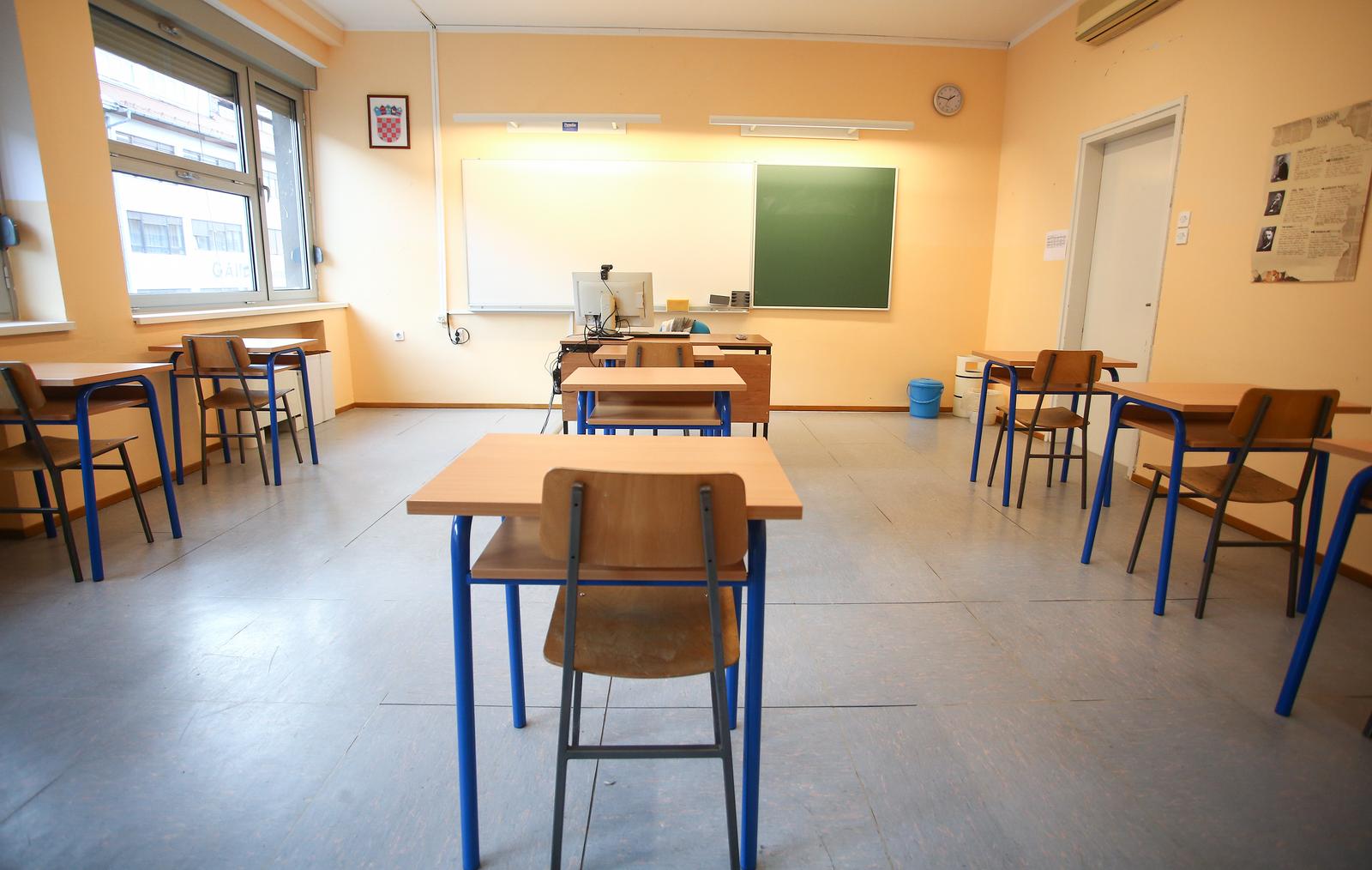 12.02.2021., Zagreb - Skola stranih jezika u Vodnikovoj. Photo: Matija Habljak/PIXSELL