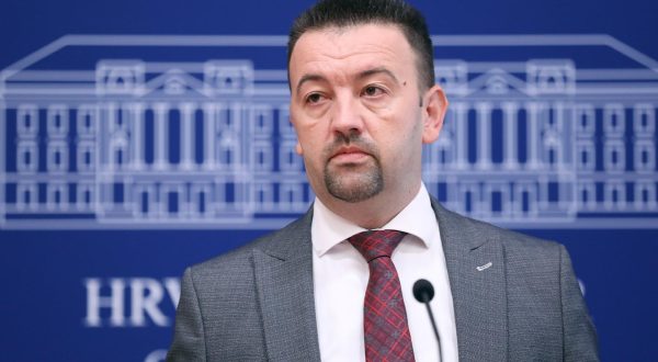 12.10.2023., Zagreb - Na konferenciji za medije odrzanoj u Saboru o temi "Katastrofalna borba protiv africke svinjske kuge, zahtjev za opoziv ministrice" govorio je zastupnik Marijan Pavlicek. Photo: Patrik Macek/PIXSELL