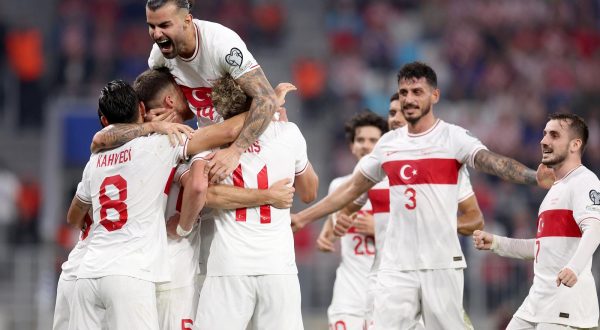 12.10.2023., Opus Arena, Osijek - Kvalifikacije za UEFA Europsko prvenstvo 2024., skupina D, 7. kolo, Hrvatska - Turska. Nogometasi Turske slave pogodak Barisa Alpera Yilmaza za vodstvo 1:0 Photo: Igor Kralj/PIXSELL