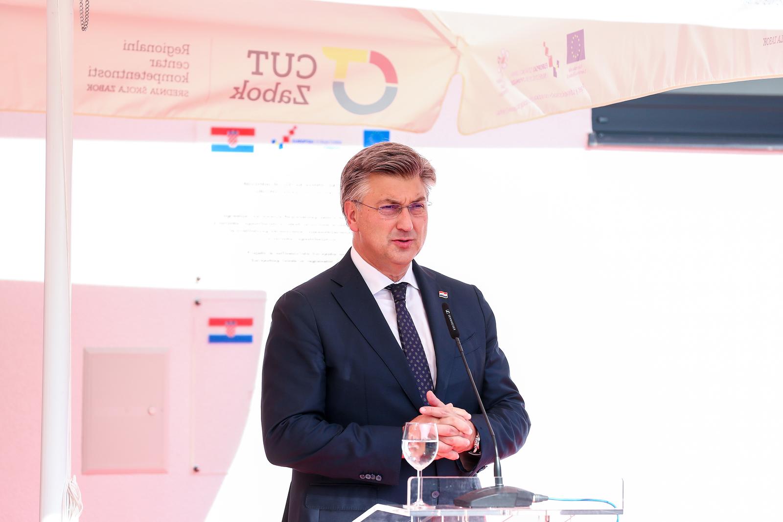 13.10.2023., Zabok - Predsjednik Vlade Andrej Plenkovic sudjelovao na svecanosti otvorenja Regionalnog centra kompetentnosti u turizmu i ugostitelja. Photo: Matija Habljak/PIXSELL
