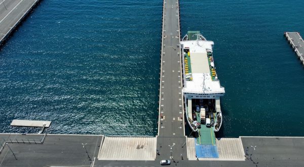 15.07.2023., Zadar  -  Pogled iz zraka na guzvu u trajektnoj luci Gazenica Photo: Sime Zelic/PIXSELL