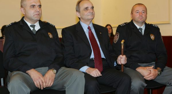 15.10.2007., Zagreb, Zupanijski sud - Nastavak sudjenja Branimiru Glavasu i ostalima za zlostavljanja i ubojstva srpskih civila u Osijeku 1991., u slucajevima "selotejp" i "garaža". Photo: Robert Anic/PIXSELL