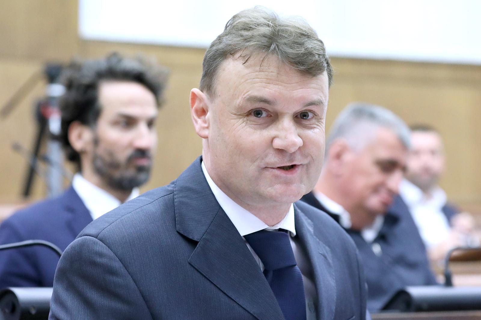 18.10.2022., Zagreb - U Saboru je pocela 26. sjednica Nacionalnog vijeca za pracenje provedbe Strategije suzbijanja korupcije, koje na dnevnom redu ponovno ima upravljanje trgovackim drustvom INA d.d. Od pozvanih pozivu se odazvao samo Davor Mayer. Photo: Patrik Macek/PIXSELL