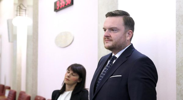 18.10.2023., Zagreb - Sabor je 18. sjednicu nastavio raspravom o izmjenama i dopunama Drzavnog proracuna Republike Hrvatske za 2023. godinu i projekcijama za 2024. i 2025. Photo: Patrik Macek/PIXSELL