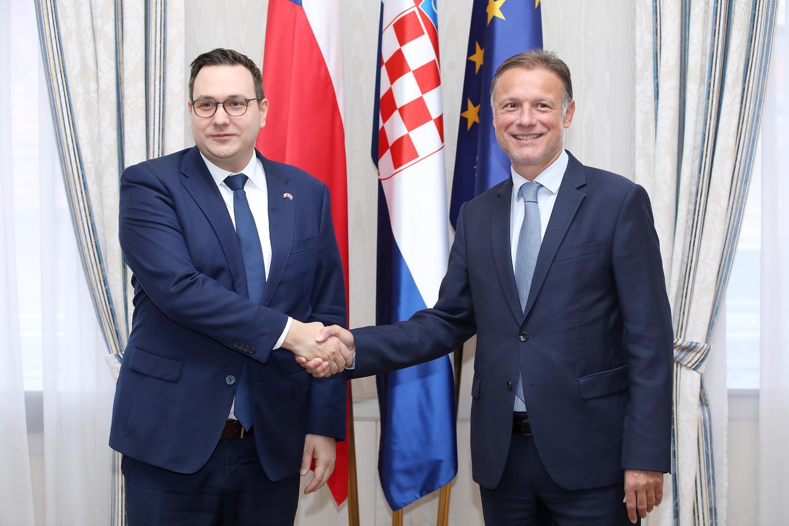 20.10.2023., Zagreb - Predsjednik Hrvatskoga sabora Gordan Jandrokovic primio je danas ministra vanjskih poslova Ceske Republike Jana Lipavskog koji boravi u radnom posjetu Republici Hrvatskoj. Photo: Patrik Macek/PIXSELL
