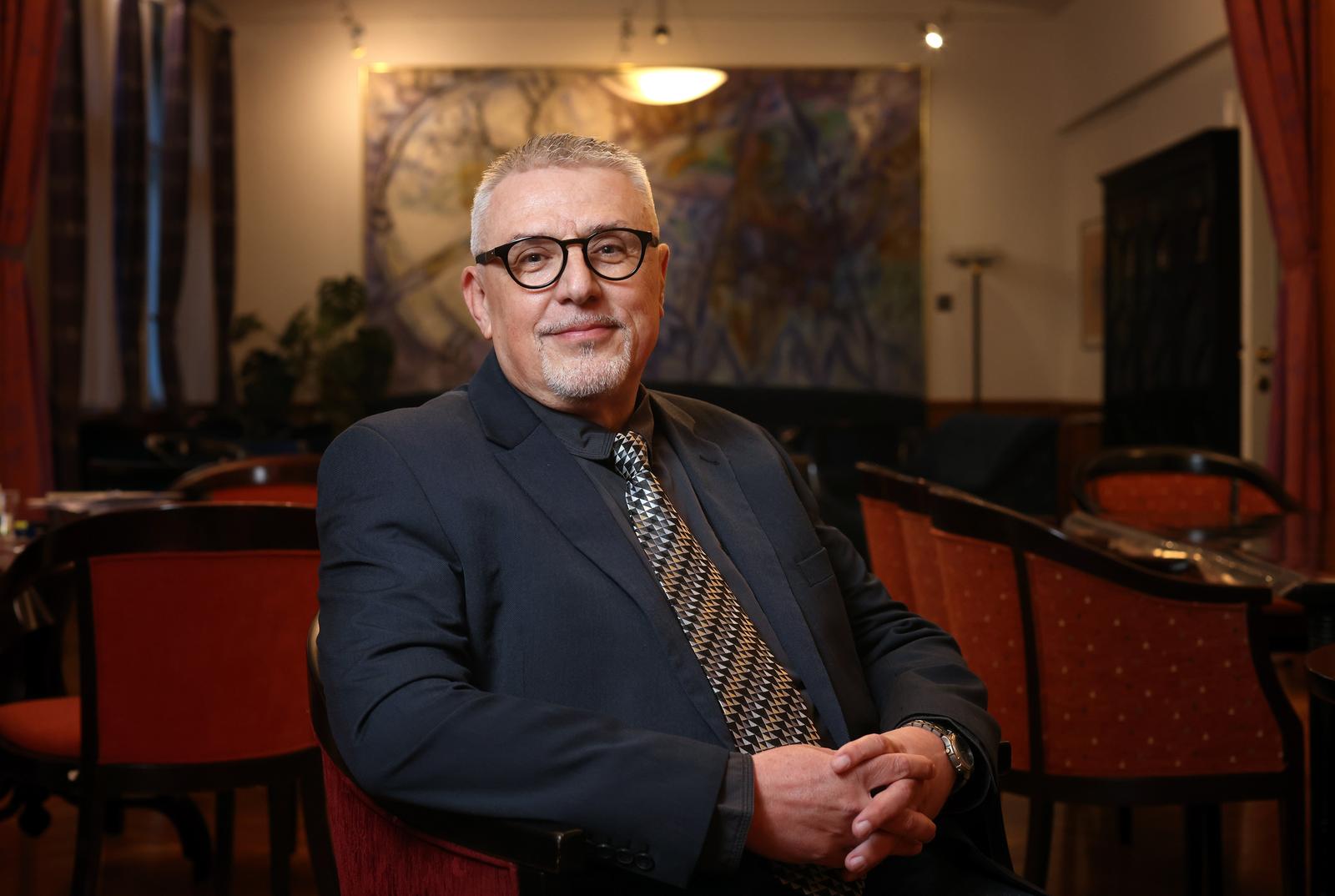 21.03.2023., Zagreb - Boris Havel, povjesnicar, politolog, prevoditelj i strucnjak za Bliski istok, autor knjige "Izrael, narod rodjen u danu". Photo: Boris Scitar/PIXSELL