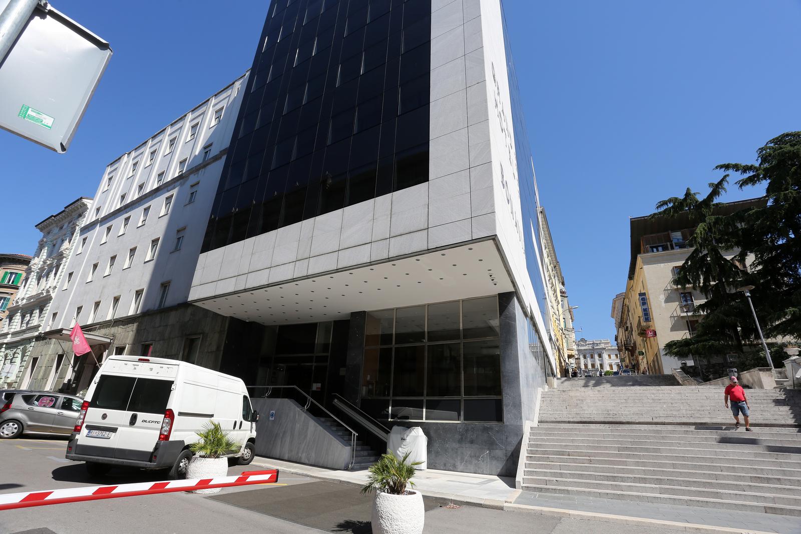 21.08.2020., Rijeka - Grand hotel Bonavia u centru grada zatvoren je u jeku sezone. rPhoto: Goran Kovacic/PIXSELL