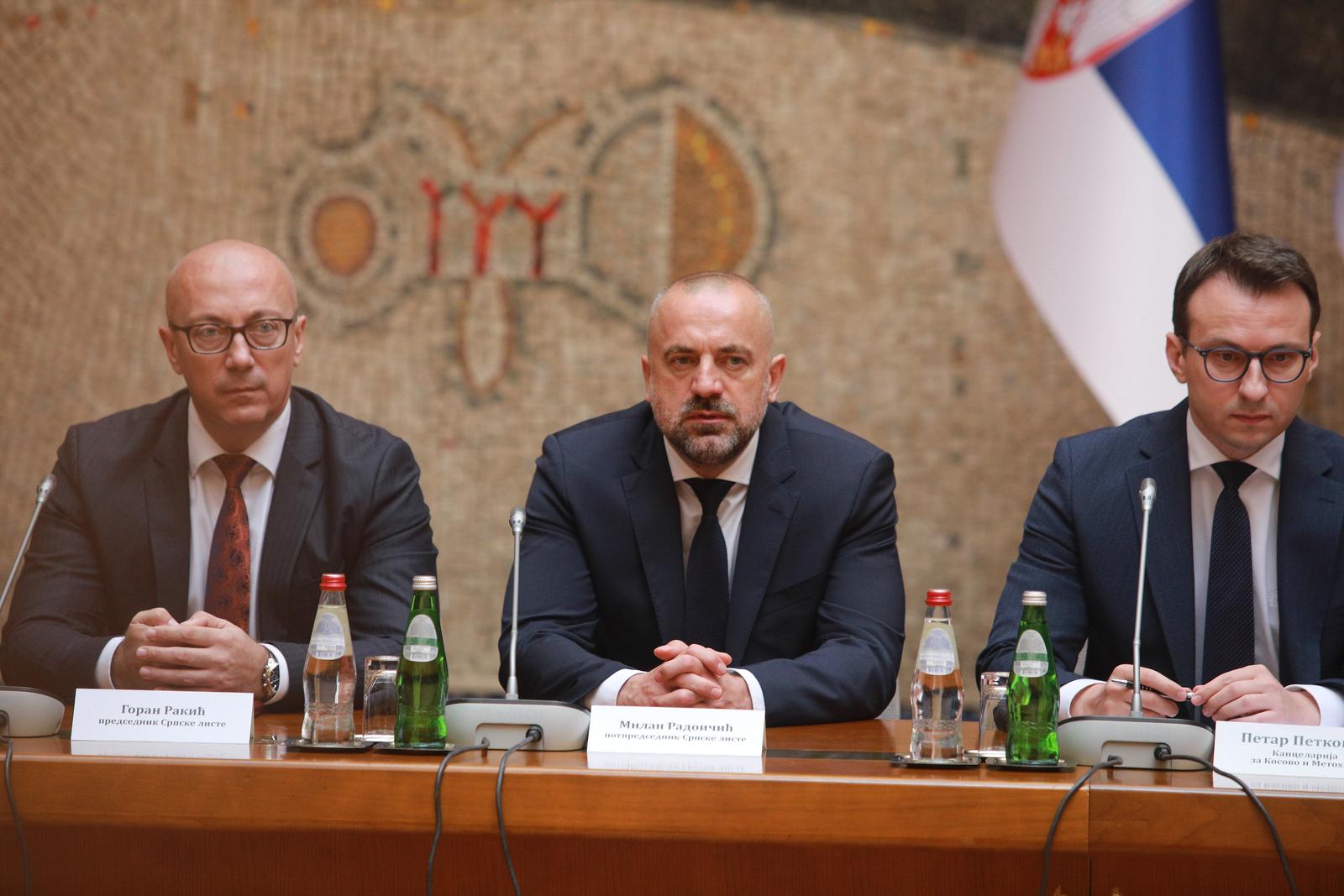 21, August, 2022, Belgrade - In the Palace of Serbia, the President of the Republic of Serbia, Aleksandar Vucic, met with representatives of Serbs from Kosovo and Metohija. Goran Rakic, Milan Radoicic, Petar Petkovic. Photo: Milos Tesic/ATAImages

21, avgust, 2022, Beograd - U Palati Srbija predsednik Republike Srbije Aleksandar Vucic sastao se sa predstavnicima Srba sa Kosova i Metohije. Photo: Milos Tesic/ATAImages Photo: Milos Tesic/ATAImages/PIXSELL