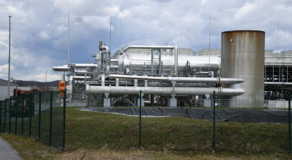 22.02.2022., Bjelovar - Najveca geotermalna elektrana u Hrvatskoj, pogon Velika 1 u mjestu Ciglena pored Bjelovara prestala je s radom i isporukom elektricne energije. Buducnost je neizvjesna s obzirom na pravni spor sukobljenih strana oko vecinskog vlasnistva.
 Photo: Damir Spehar/PIXSELL