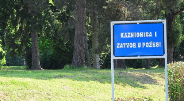 22.05.2017., Pozega - ​U Kaznionici i zatvoru u Pozegi odrzano je p​redstavljanje projekta "Roditeljstvo iza re​s​etaka"​, te​ obilazak ​ure​dj​enog odjela na kojem borave trudnice i majke s djecom​ do tri godine​ starosti​ koje sluze zatvorsku kaznu.​​ ​rPhoto: Ivica Galovic/PIXSELL