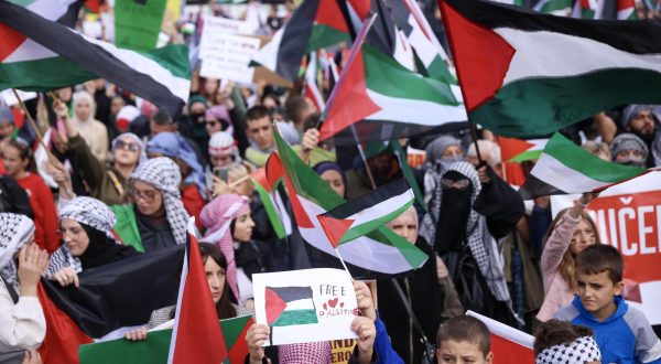22.10.2023., Sarajevo, Bosna i Hercegovina - Prosvjed podrske Palestinskom narodu odrzan je u Sarajevu. Photo: Armin Durgut/PIXSELL