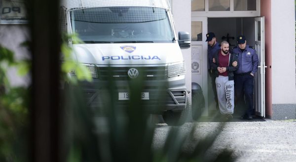 23.4.2023., Zagreb - Privodjenje drugog osumnjicenog za ubojstvo Tomislava Sablje u nocnom klubu. Photo: Neva Zganec/PIXSELL