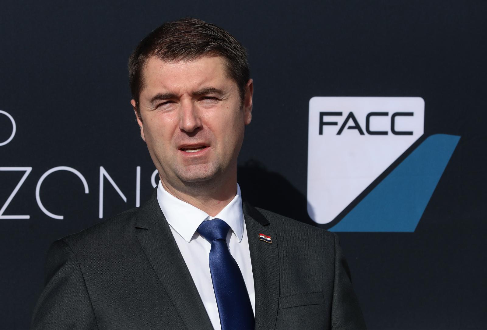 23.10.2023.,Jakovlje, kompanija FACC, kao vodeca tehnoloska kompanija u razvoju i proizvodnji avio dijelova, pokrenula novi investicijski ciklus u prosirenje proizvodnih kapaciteta. Kompanija FACC   obiljezila pocetka gradjevinskih radova, a svecanosti su nazocili ministar gospodarstva i odrzivog razvoja, Davor Filipovic, Andreas Ockel operativni direktor FACC a, Kineski veleposlanik u Hrvatskoj Qi Qianjin, 
Pang Zeng, predsjednik Nadzornog odbora i Sanja Borovec, nacelnica Općine Jakovlje.
 Photo: Robert Anic/PIXSELL
