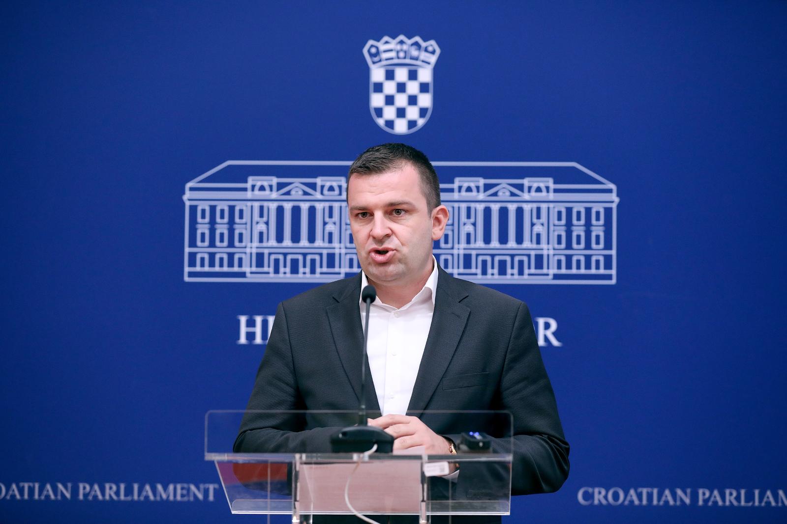 25.10.2023., Zagreb - Na konferenciji za medije odrzanoj u Saboru o jucerasnjim dogadjanjima u Saboru govorio je Dario Hrebak.   Photo: Patrik Macek/PIXSELL