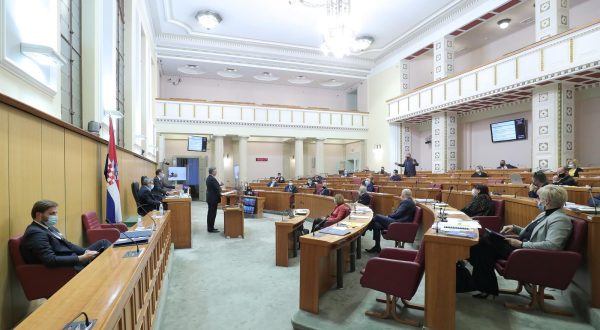 25.11.2020., Zagreb - Sabor. Nastavak sjednice Hrvatskog sabora. Saborska rasprava o povjerenju ministru gospodarstva i odrzivog razvoja Tomislavu Coricu. Photo: Sanjin Strukic/PIXSELL