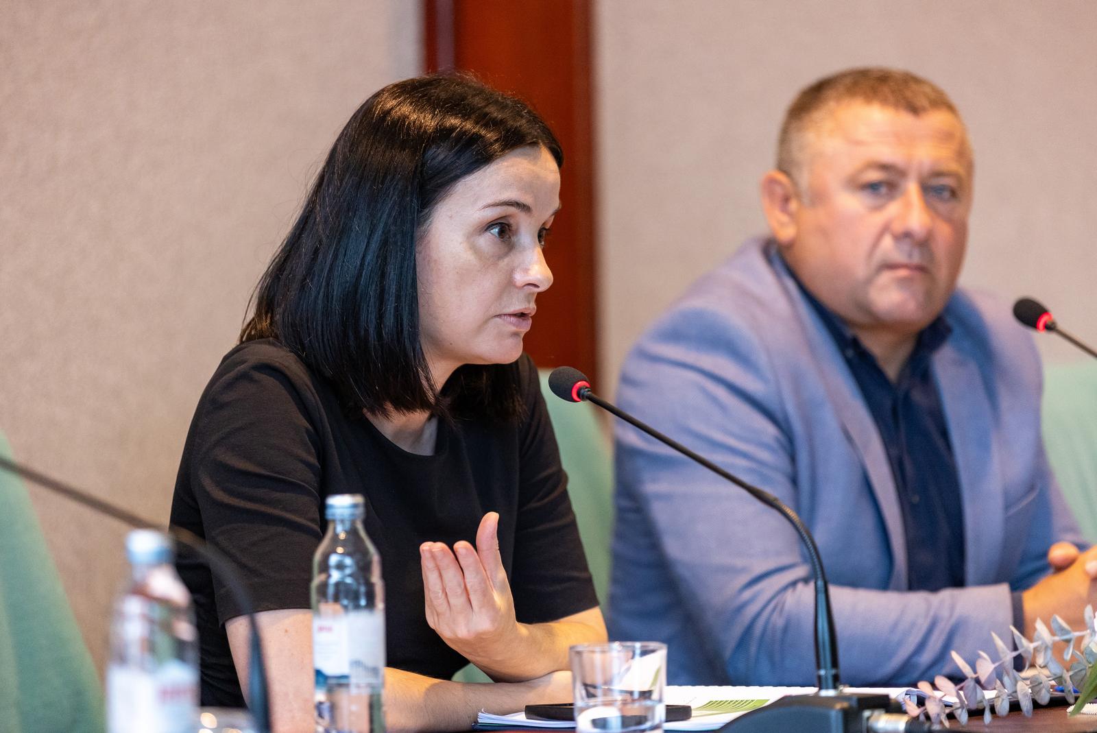26.09.2022., Vinkovci - Ministrica poljoprivrede Marija Vuckovic boravi u posjetu Vukovarsko-srijemskoj te je odradila radni sastanak u Zupaniji na temu africke svinjske kuge. Photo: Davor Javorovic/PIXSELL