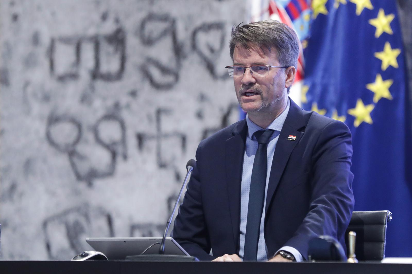 27.05.2022., Zagreb - Na konferenciji za medije u Nacionalnoj i sveucilisnoj knjiznici predstavljeni financijski instrumenti-povoljni krediti koje ce iz Nacionalnog plana oporavka i otpornosti provoditi Hrvatska banka za obnovu i razvitak. posebni savjetnik predsjednika Vlade za ekonomska pitanja Zvonimir Savic   Photo: Robert Anic/PIXSELL