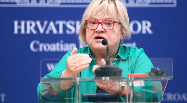 29.09.2023., Zagreb - Na konferenciji za medije odrzanoj u Saboru o temi „Odgovornost Uprave HEP-a za aferu plin za cent' govorila je Anka Mrak Taritas. Photo: Patrik Macek/PIXSELL
