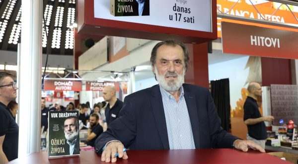28, October, 2022, Belgrade - The sixth day at the 65th International Book Fair at the Belgrade Fair. Vuk Draskovic. Photo: Mateja Stanisavljevic/ATAImages

28, oktobar, 2022, Beograd  - Sesti dan na 65. Medjunarodnom sajmu knjiga na Beogradskom sajmu. Photo: Mateja Stanisavljevic/ATAImages Photo: Mateja Stanisavljevic/ATAImages/PIXSELL