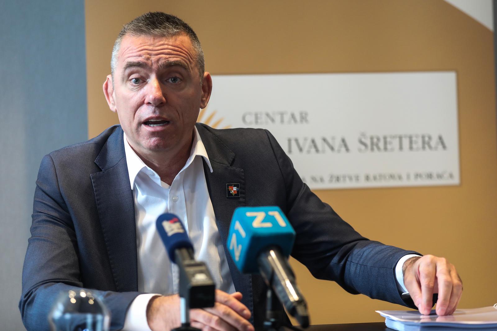 30.10.2023., Zagreb - Saborski zastupnik i predsjednik Centra dr. Ivan Sreter, Stipo Mlinaric  i odvjetnik Berislav Zivkovic odrzali su konferenciju za medije na temu predaje nove kaznene prijave Centra dr. Ivan Sreter DORH-u. Photo: Zeljko Hladika/PIXSELL