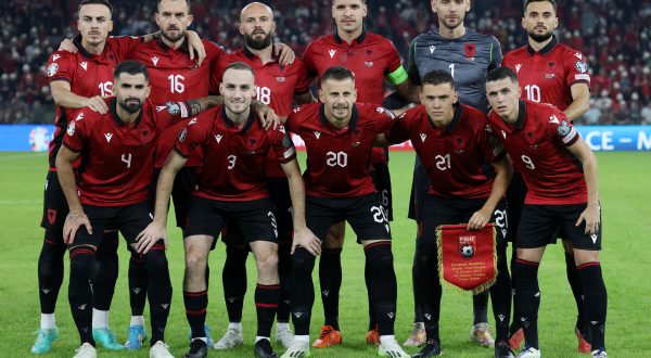 Soccer Football - Euro 2024 Qualifier - Group E - Albania v Czech Republic - Air Albania Stadium, Tirana, Albania - October 12, 2023  Albania players pose for a team group photo before the match REUTERS/Florion Goga Photo: Florion Goga/REUTERS