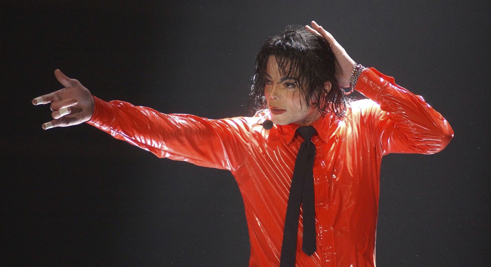 Michael Jackson performs at the taping of "American Bandstands 50th...A Celebration" television special honoring the music show April 20, 2002 Credit: Ron Wolfson / Rock Negatives / MediaPunch /IPX