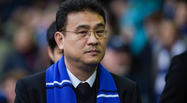 Sheffield Wednesday owner Dejphon Chansiri during the EFL Sky Bet Championship match between Sheffield Wednesday and Barnsley at Hillsborough, Sheffield, England on 28 October 2017. PUBLICATIONxNOTxINxUK Copyright: xJohnxBaguleyx 17370001