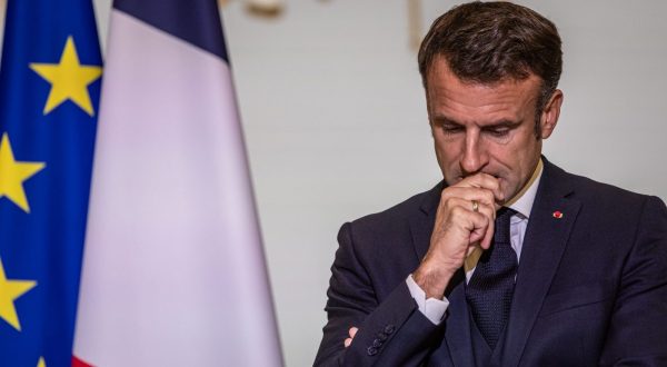 epa10934148 French President Emmanuel Macron takes part in a meeting with educators for professional integration through sports at Elysee Palace in Paris, France, 23 October 2023.  EPA/CHRISTOPHE PETIT TESSON / POOL