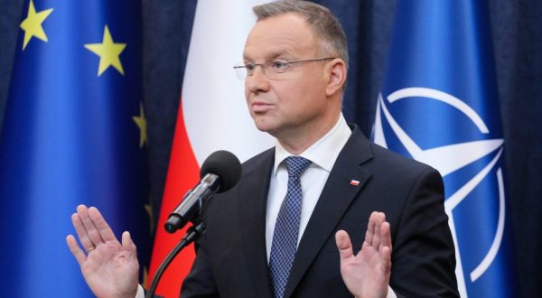 epa10940155 Polish President Andrzej Duda gestures during a press conference at the Presidential Palace in Warsaw, Poland, 26 October 2023. President Andrzej Duda named Donald Tusk, the opposition leader, and Mateusz Morawiecki, the current prime minister, as candidates for prime minister in the new government. The president's announcement follows two days of talks with party representatives, and, according to the president, the first time that two candidates for prime minister have been named.  EPA/Pawel Supernak POLAND OUT