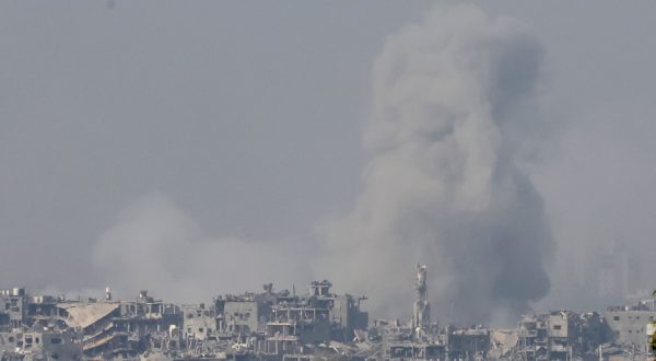 epa10953908 Smoke billows from the northern Gaza Strip following an Israeli military strike, as seen from southern Israel, 02 November 2023. More than 8,500 Palestinians and at least 1,400 Israelis have been killed, according to the Israel Defense Forces (IDF) and the Palestinian health authority, since Hamas militants launched an attack against Israel from the Gaza Strip on 07 October, and the Israeli operations in Gaza and the West Bank which followed it.  EPA/ABIR SULTAN