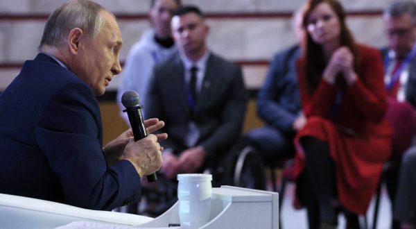 epa10956070 Russian President Vladimir Putin speaks during a meeting with members of the new Russian Civic Chamber at the Central Museum of the Great Patriotic War in Moscow, Russia, 03 November 2023. The Civic Chamber of the Russian Federation ensures interaction between citizens of the Russian Federation and public associations with state authorities and local governments in order to take into account the needs and interests of citizens and protect the rights and freedoms of citizens of the Russian Federation.  EPA/GAVRIIL GRIGOROV/SPUTNIK/KREMLIN POOL MANDATORY CREDIT