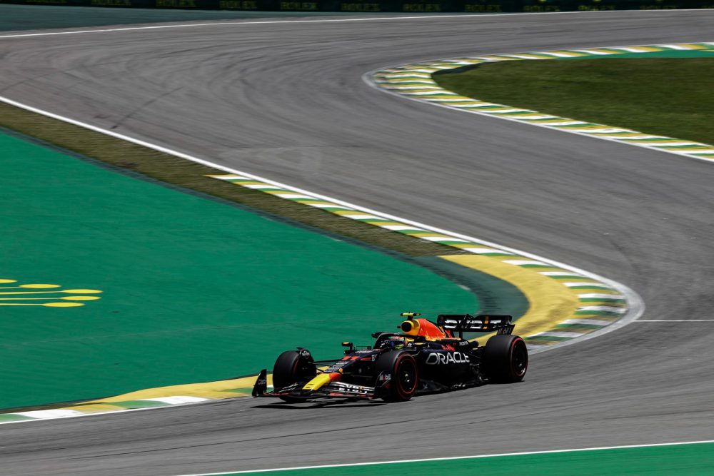 epa10958053 Mexican driver Sergio Perez of Red Bull Racing in action during the Sprint Shootout at the Interlagos circuit in Sao Paulo, Brazil, 04 November 2023. The Formula 1 Grand Prix of Sao Paulo is held on 05 November.  EPA/Isaac Fontana